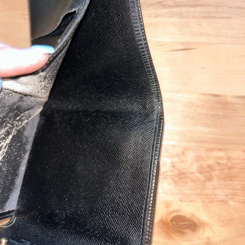 Vintage LOUIS VUITTON Epi Leather Unisex Elise Wallet- Black